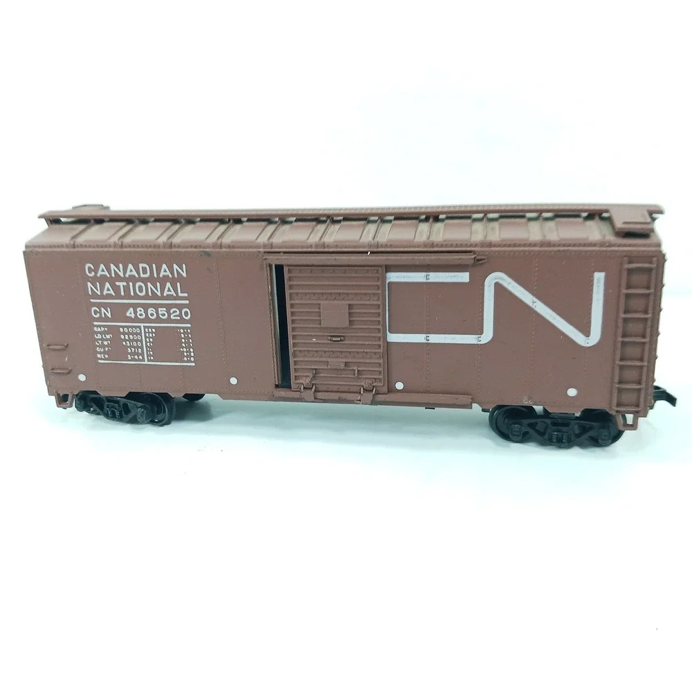 Athearn 1209 HO Scale Canadian National 40ft Box Car Kit Brown CN 486520 Vintage